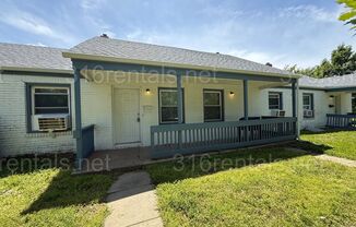 $525 - 1 bedroom / 1 bathroom - duplex