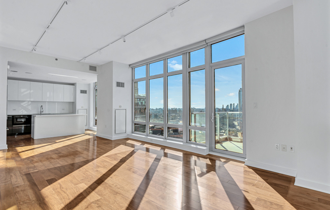 3 beds, 2.5 baths, $17,500, Unit PH2