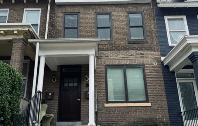 (1) 330 - 37 T Street