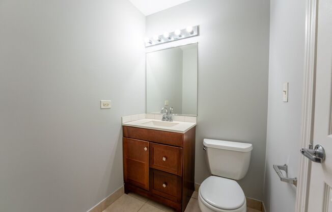 2 beds, 2 baths, 900 sqft, $2,450, Unit 206