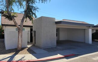 3 Bedroom 2 Bathroom Town-home in Central Phoenix!! Gated Community and POOL