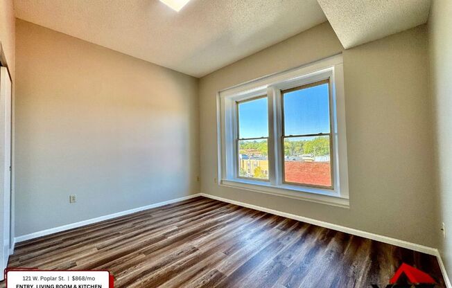 1 bed, 1 bath, 900 sqft, $868, Unit 212