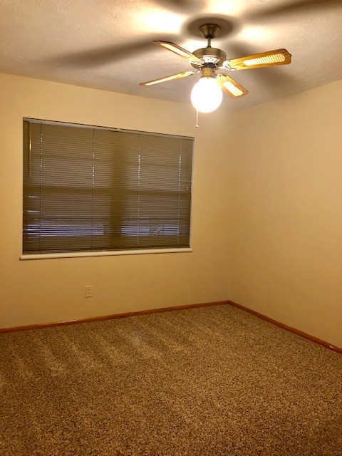 3 Bed/1 Bath Mid-Century Ranch minutes from Midwest City High School - Refrigerator Included