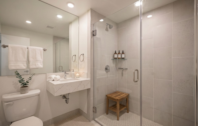 3 beds, 3 baths, 938 sqft, $3,395, Unit 208