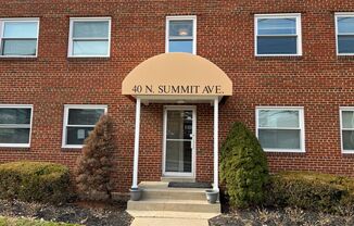 40 N. Summit Avenue