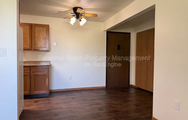 Studio, 1 bath, 400 sqft, $595, Unit 11a