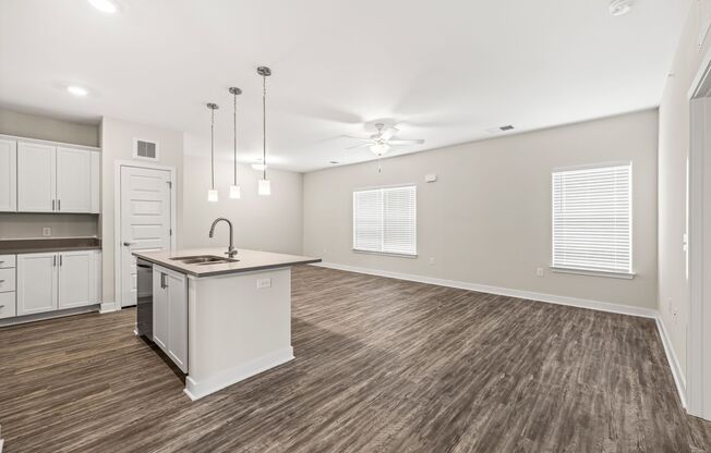 1 bed, 1 bath, 995 sqft, $1,970, Unit 1565