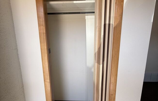 Studio, 1 bath, 500 sqft, $625, Unit 1024 SUNSET #04