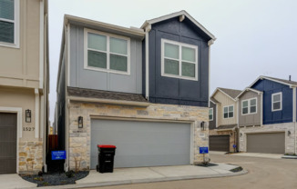 1529 BCH OAK DR