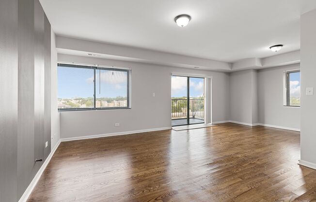 2 beds, 2 baths, 900 sqft, $2,550, Unit 512
