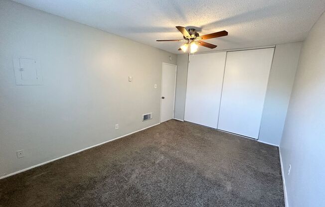 2 beds, 1 bath, $2,395, Unit 04