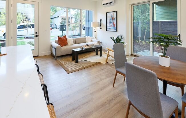 303 - 140 Sacramento Townhomes