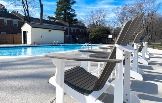 2 beds, 1 bath, 900 sqft, $1,049, Unit 361-21-7A