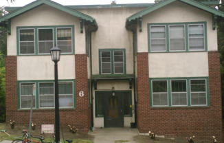 6 BARTON AVE SE