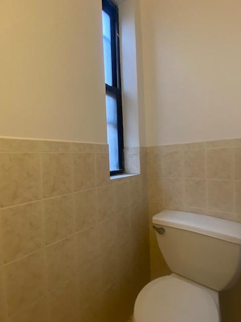 2 beds, 1 bath, 350 sqft, $2,925, Unit 26