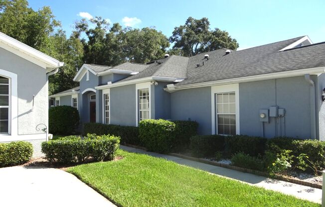 2/2 Villa in gated community