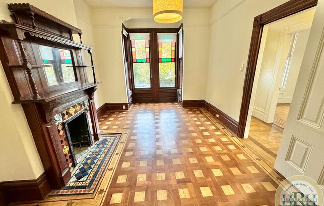 Location!! Charming 3 BR | 1.5 BA in the Heart of Noe Valley