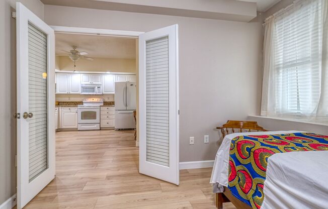 Updated 3 bedroom unit overlooking the East Bay Golf Course