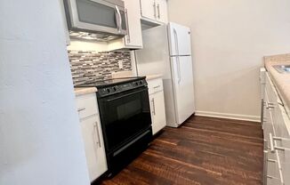 1 bed, 1 bath, $1,000, Unit Unit A