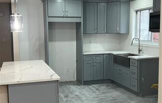 1291 E 92 ST