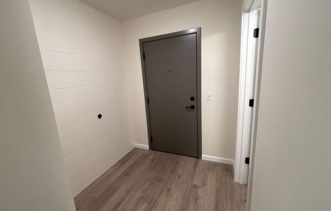 Studio, 1 bath, 398 sqft, $1,325, Unit 408