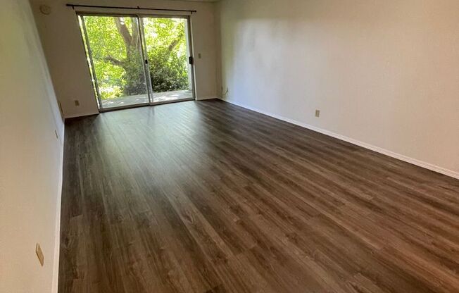 2 beds, 1.5 baths, 900 sqft, $1,600, Unit C104