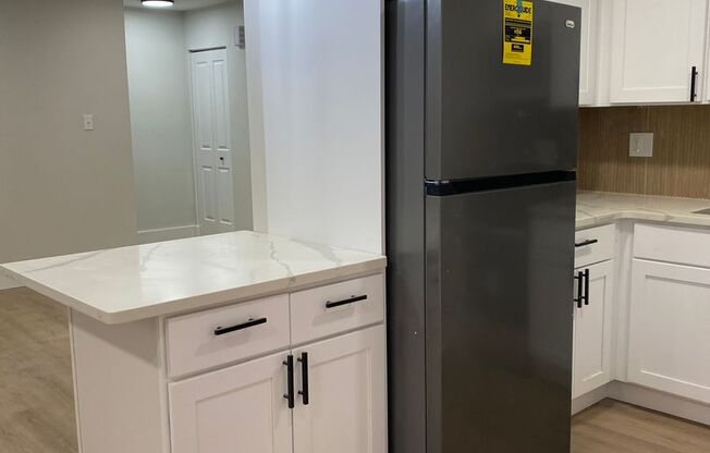 1 bed, 1 bath, $1,725, Unit 409