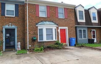 1809 HEARTHSIDE CT