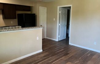 1 bed, 1 bath, 500 sqft, $725, Unit #5