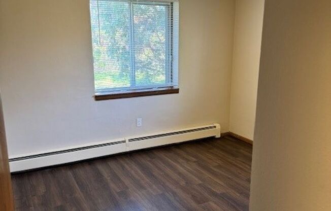 3 beds, 2 baths, 1,200 sqft, $2,350, Unit 5