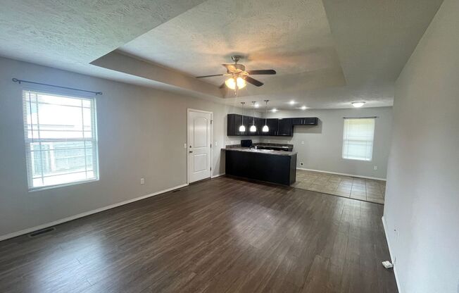 3 beds, 2 baths, $1,595