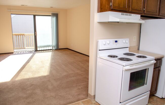 1 bed, 1 bath, 720 sqft, $920, Unit 929-28