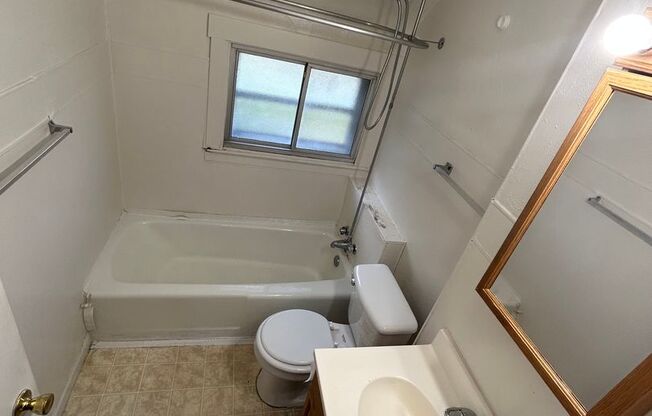 2 beds, 1 bath, $850