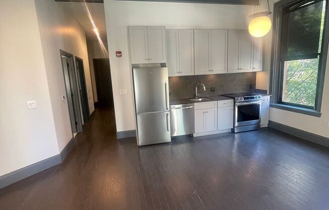 2 beds, 2 baths, 1,055 sqft, $2,599, Unit 302