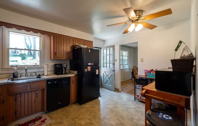 3BR Ranch House for Rent in Upper St. Clair | Large Backyard and Patio