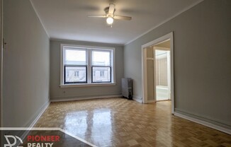 711 W Belmont Ave
