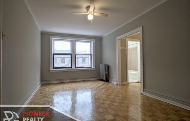 711 W Belmont Ave