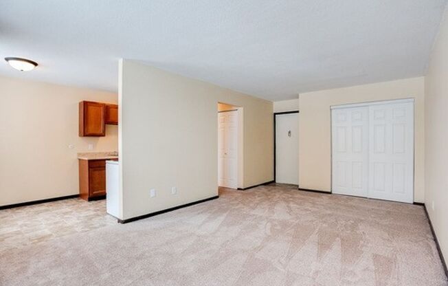 2 beds, 1 bath, 850 sqft, $1,025, Unit H 208