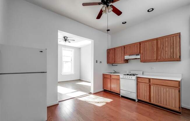 1821 West North Ave.