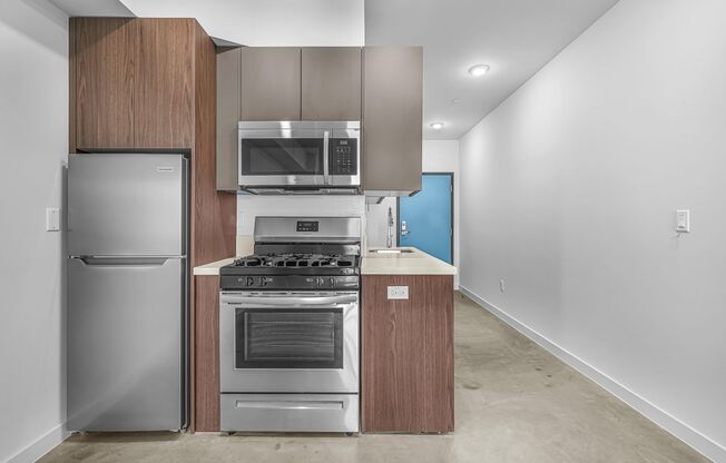 Studio, 1 bath, 470 sqft, $1,675, Unit 308