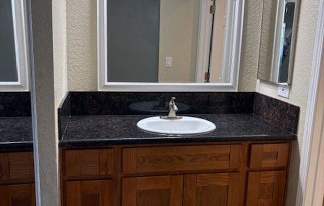 2 beds, 2 baths, 900 sqft, $2,015, Unit 156