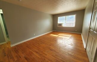 Redman Avenue 4602 - 4608