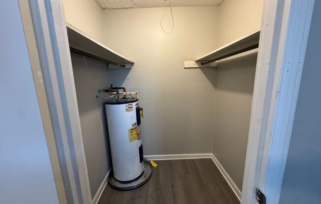 1 bed, 1 bath, 560 sqft, $665, Unit D25