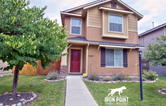 1/2 off First Full Month! 3bed/2.5 bath home near Ten Mile Crossing-2 Car Garage-All Appliances Included