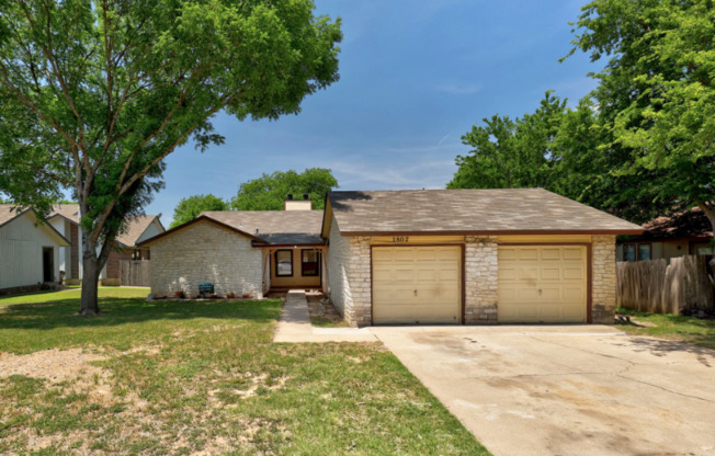 1802 RAWHIDE DR