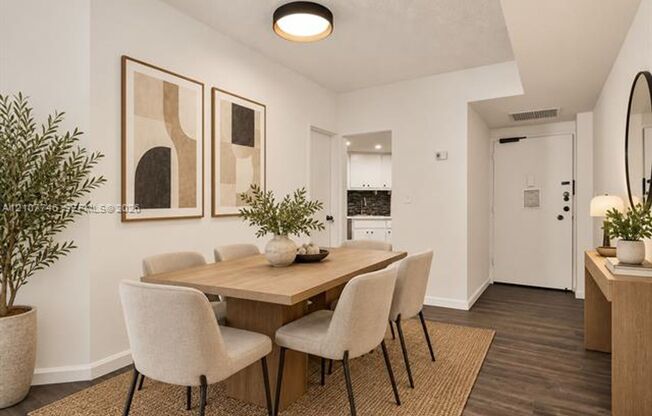 2 beds, 2 baths, $3,300, Unit # 1121
