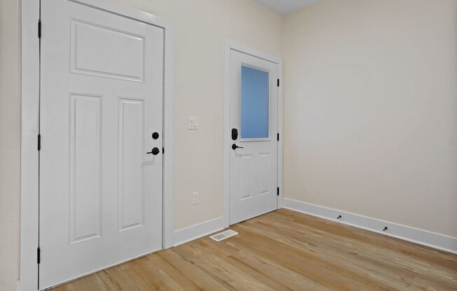 3 beds, 2.5 baths, 1,960 sqft, $2,600, Unit 116 Eiche Drive - Unit 2