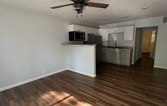 Modern 1 Bedroom in East Davenport