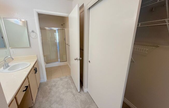 2 beds, 2 baths, $1,395, Unit UNIT 2004