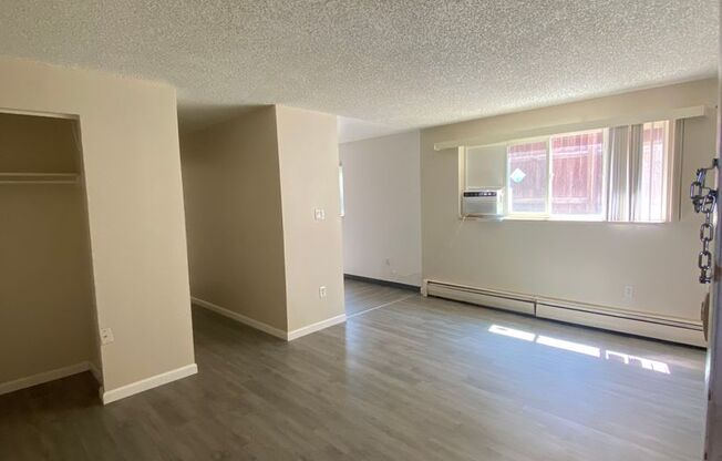 1 bed, 1 bath, 600 sqft, $1,000, Unit Unit 104